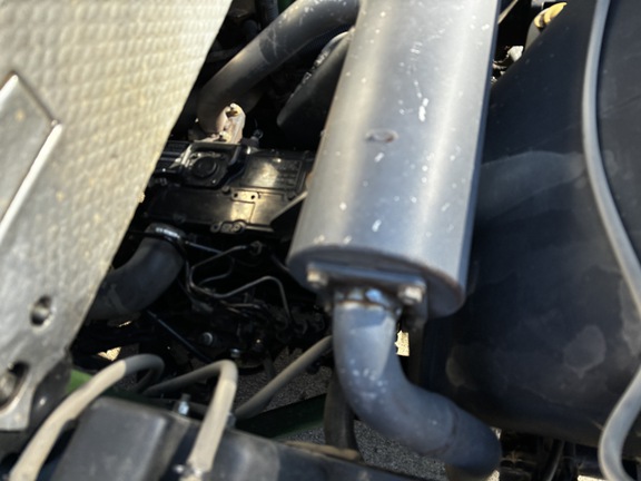 Used 2018 John Deere 1550 Commercial Front Mowers at Koenig Equipment in Richmond, IN - Photo12