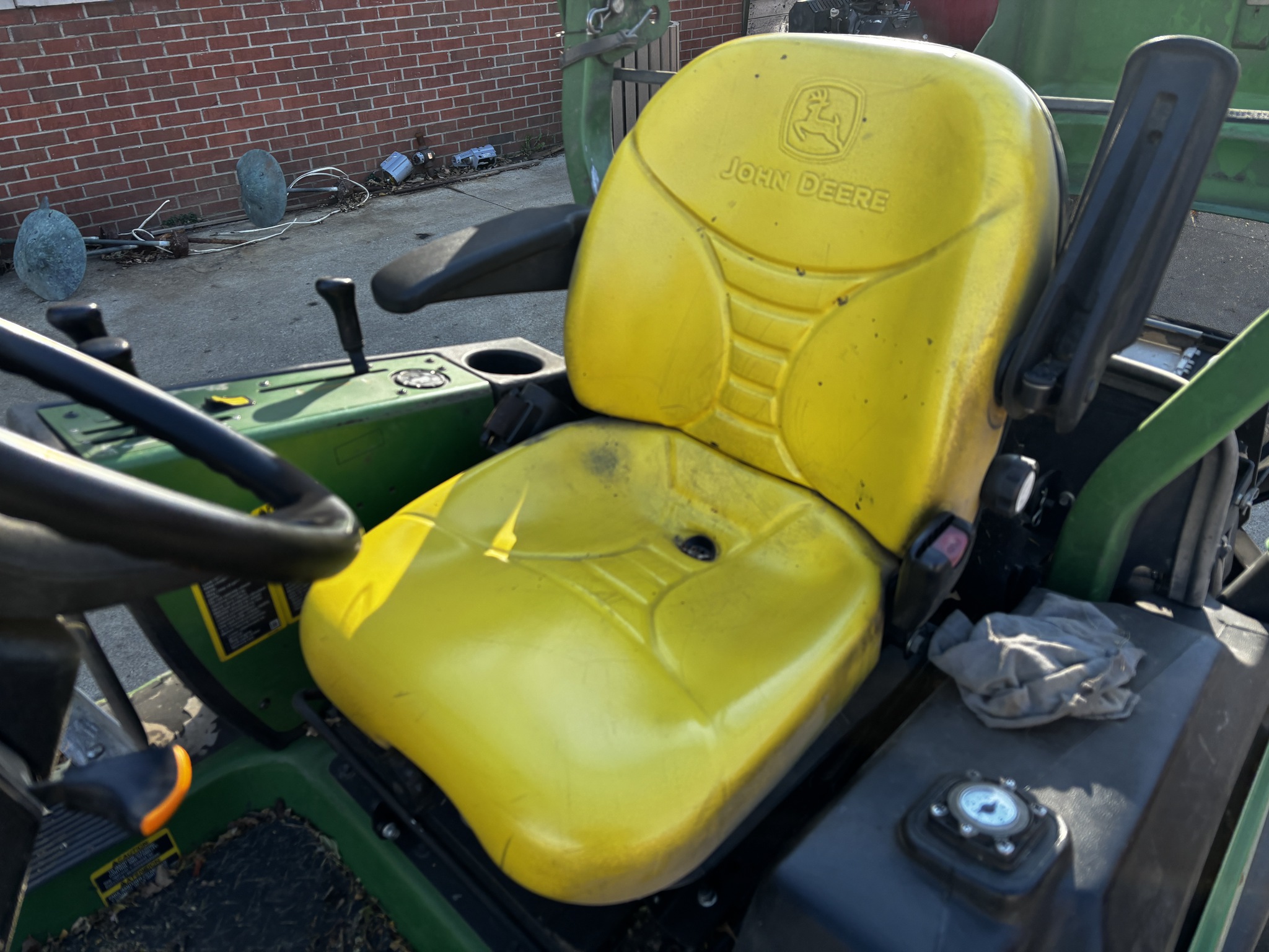 Used 2018 John Deere 1550 Commercial Front Mowers at Koenig Equipment in Richmond, IN - PhotoXL6