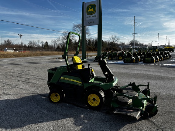 Used 2018 John Deere 1550 Commercial Front Mowers at Koenig Equipment in Richmond, IN - Photo0