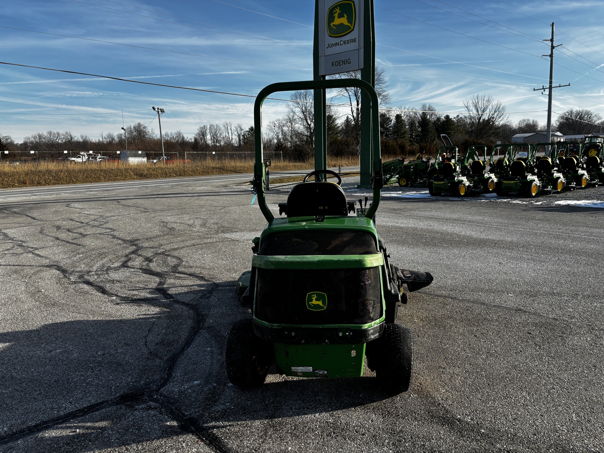 Used 2018 John Deere 1550 Commercial Front Mowers at Koenig Equipment in Richmond, IN - PhotoXL3
