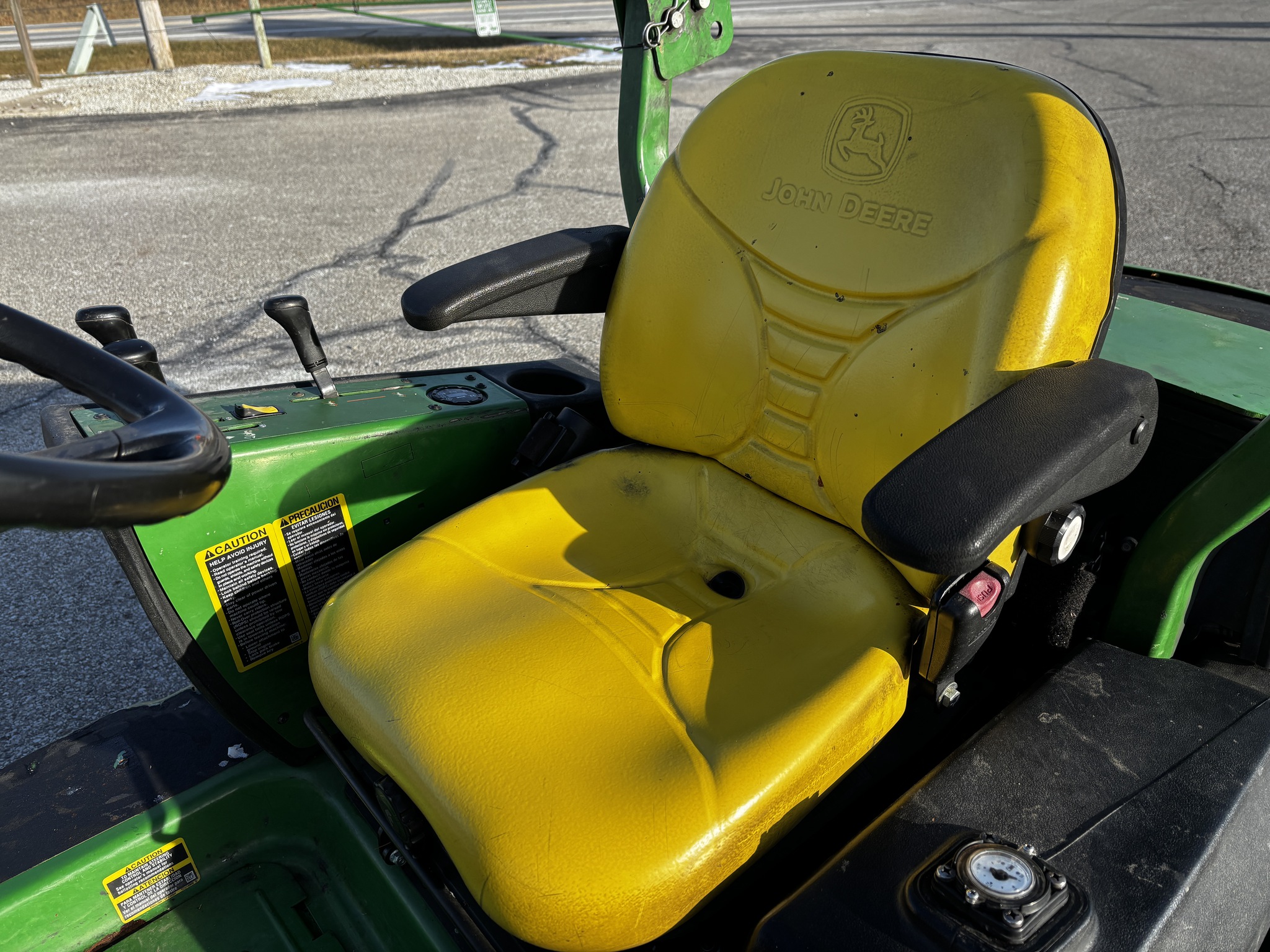 Used 2018 John Deere 1550 Commercial Front Mowers at Koenig Equipment in Richmond, IN - PhotoXL9