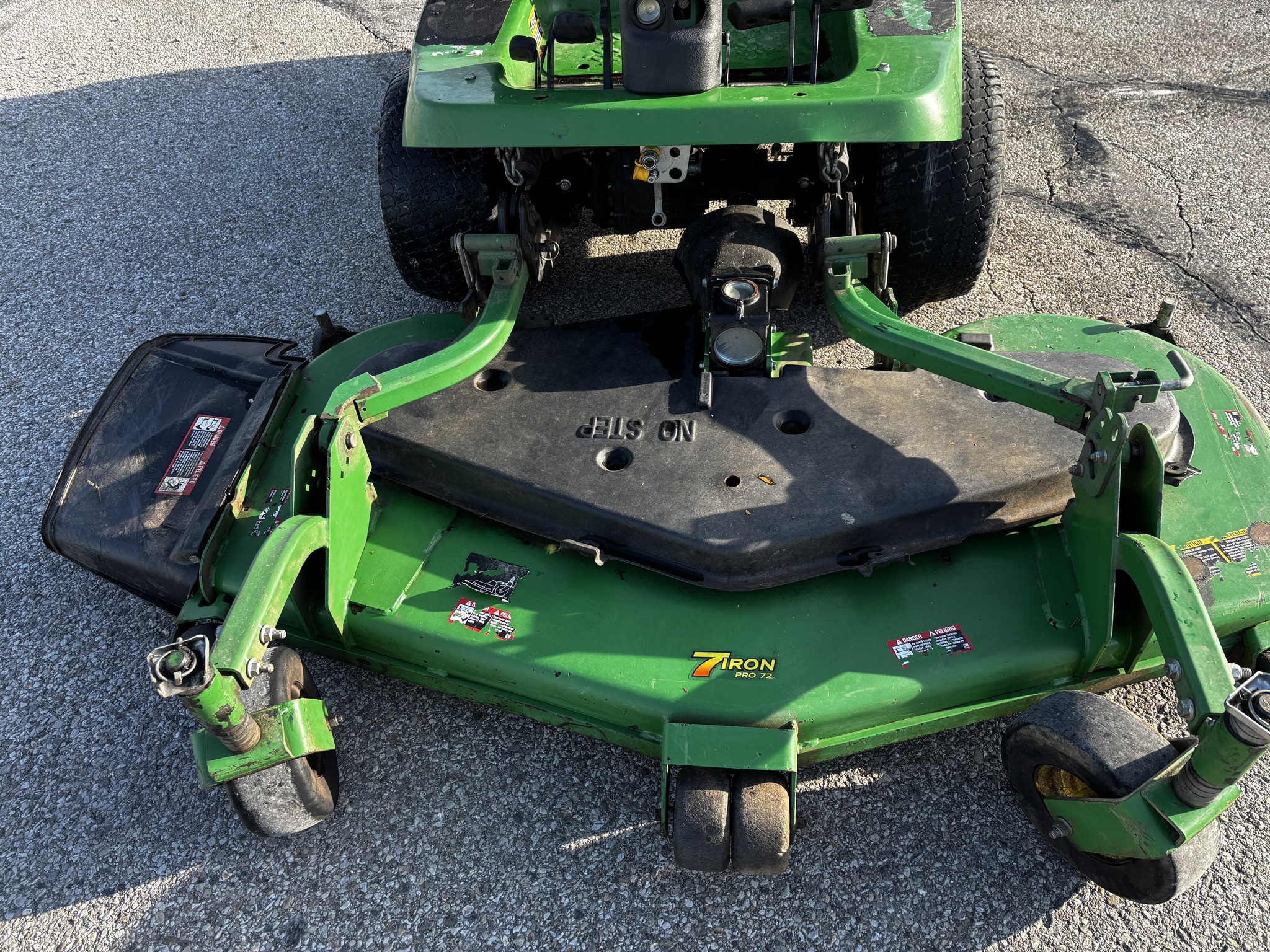 Used 2018 John Deere 1550 Commercial Front Mowers at Koenig Equipment in Richmond, IN - PhotoXL8