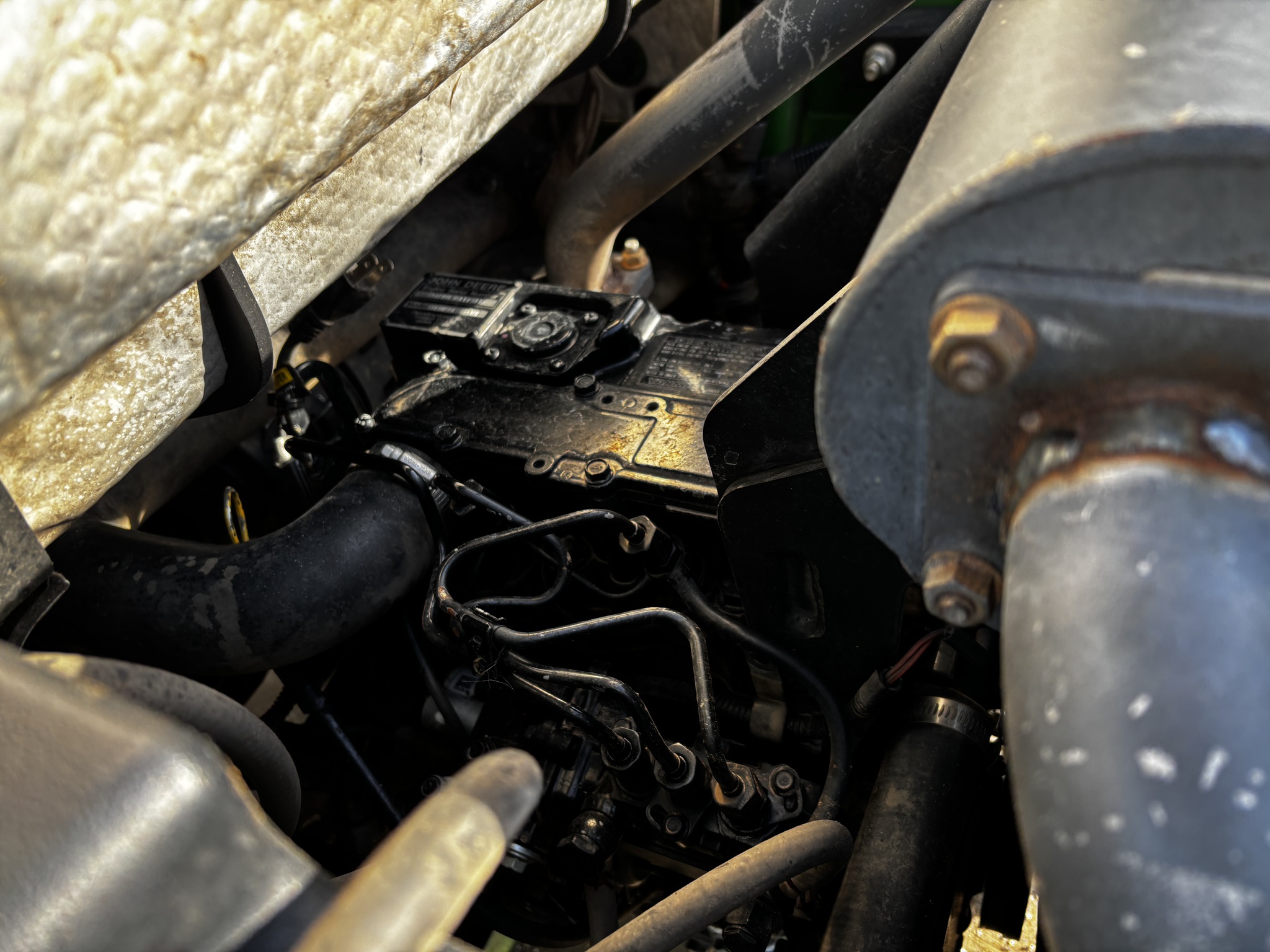 Used 2018 John Deere 1550 Commercial Front Mowers at Koenig Equipment in Richmond, IN - PhotoXL11