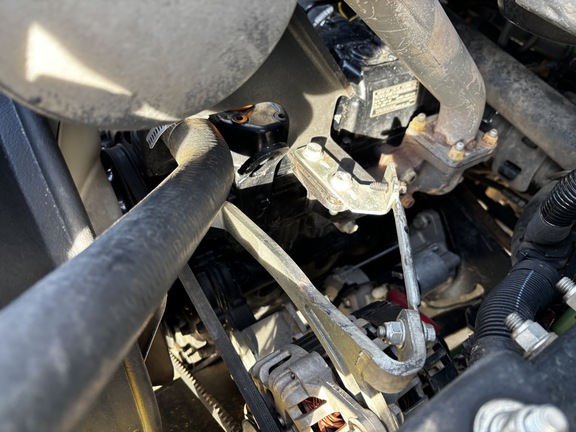 Used 2018 John Deere 1550 Commercial Front Mowers at Koenig Equipment in Richmond, IN - Photo12