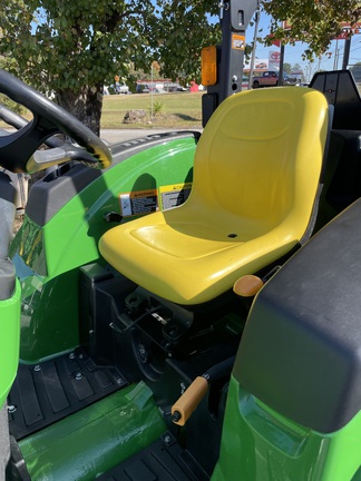 2024 John Deere 4044M-6