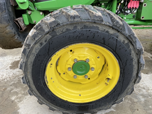 Photo of 2024 John Deere 4044M