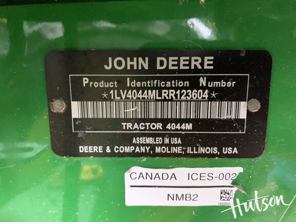 Photo of 2024 John Deere 4044M