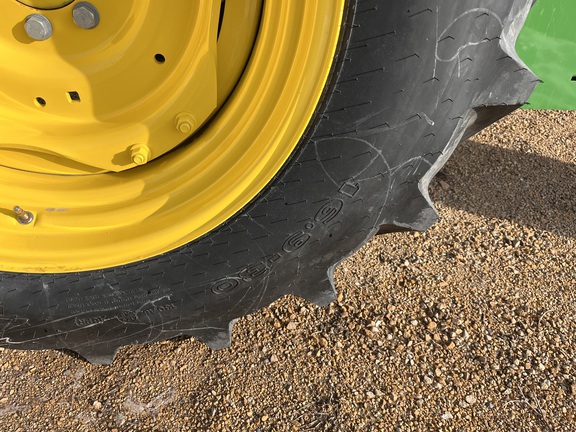 2025 John Deere 5050E - Photo15