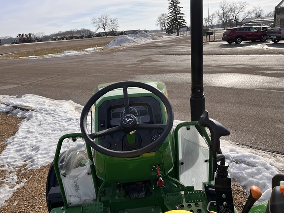 2025 John Deere 5050E - Photo30