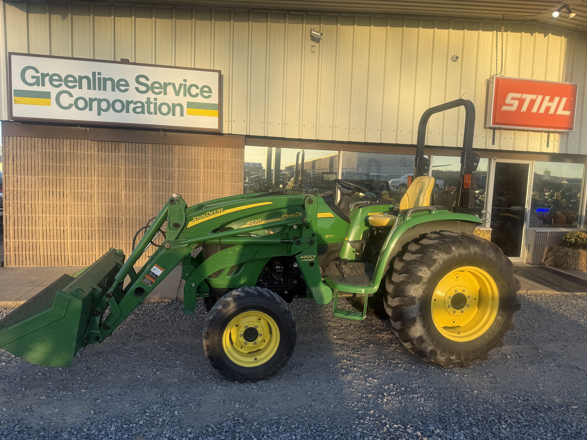 2011 John Deere 4720 Image 1