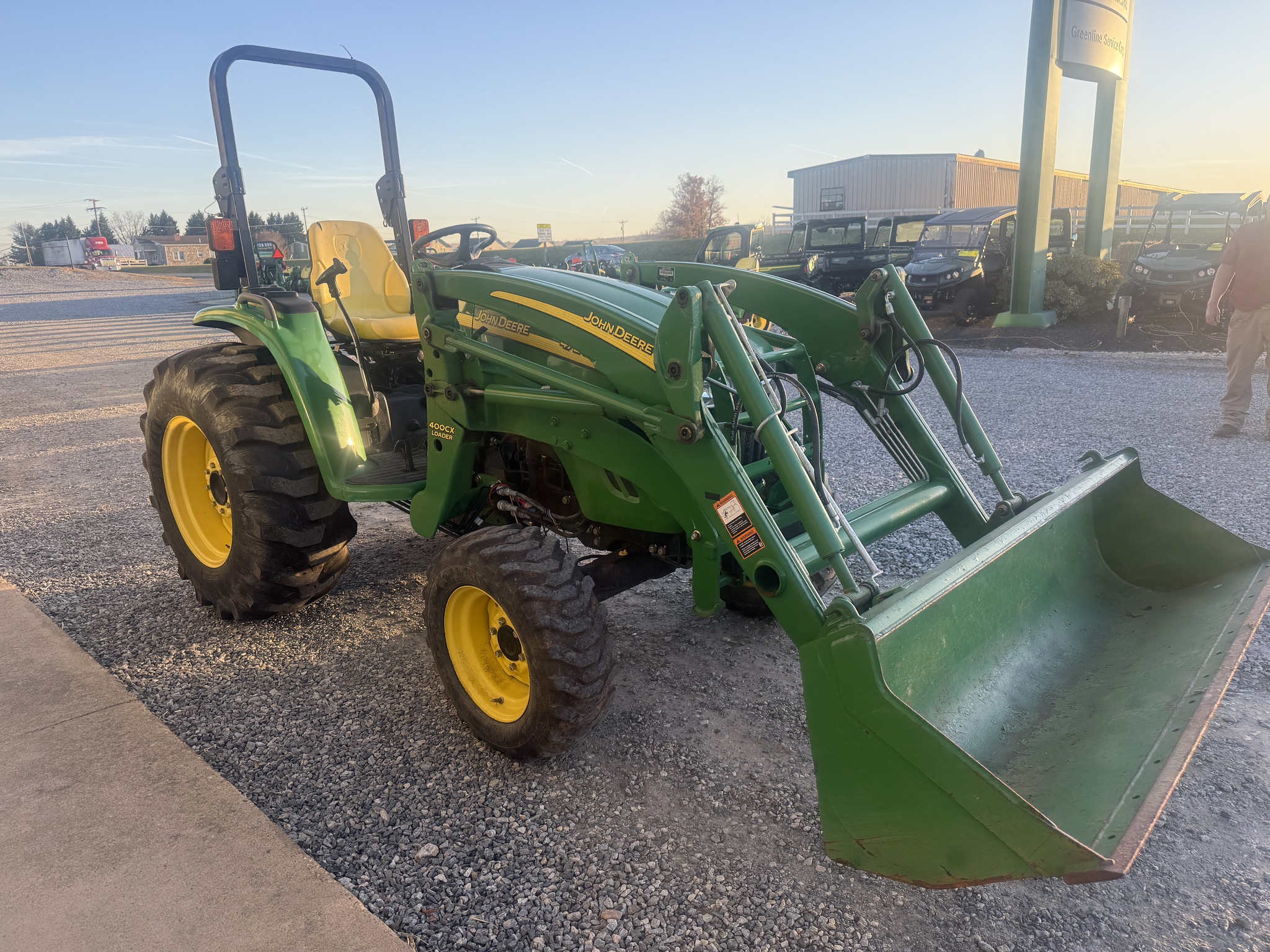 2011 John Deere 4720 Image 2