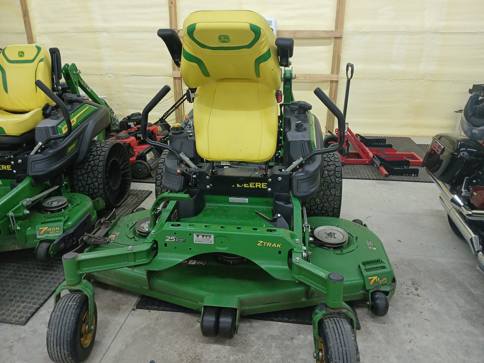 2022 John Deere Z950M Image 2