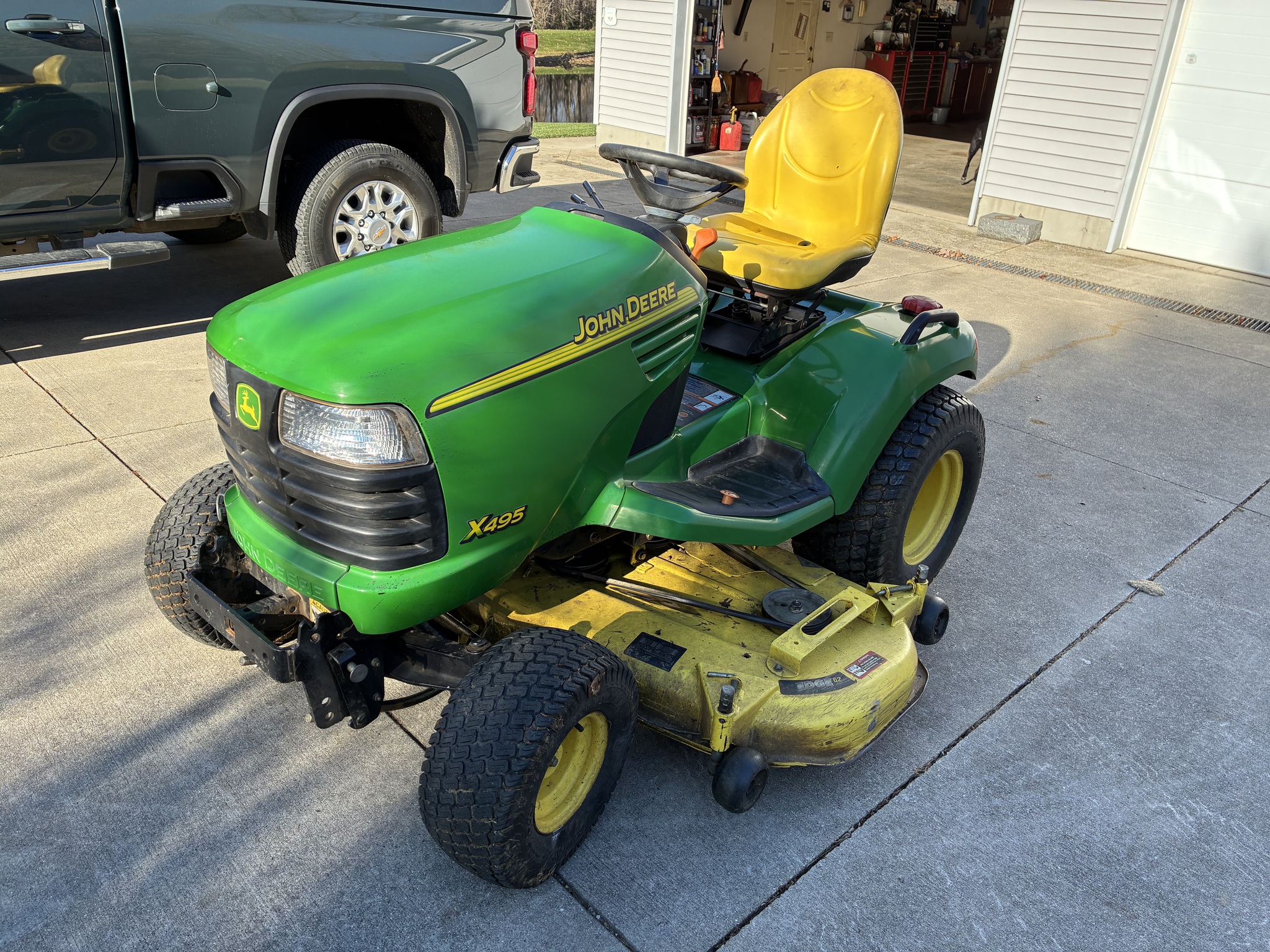 2002 John Deere X495 Image 5