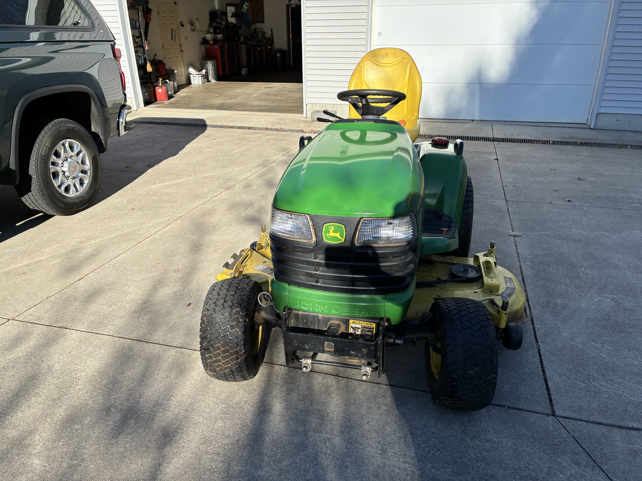 2002 John Deere X495 Image 6