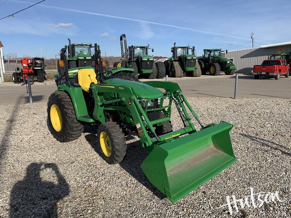Photo of 2025 John Deere 3032E