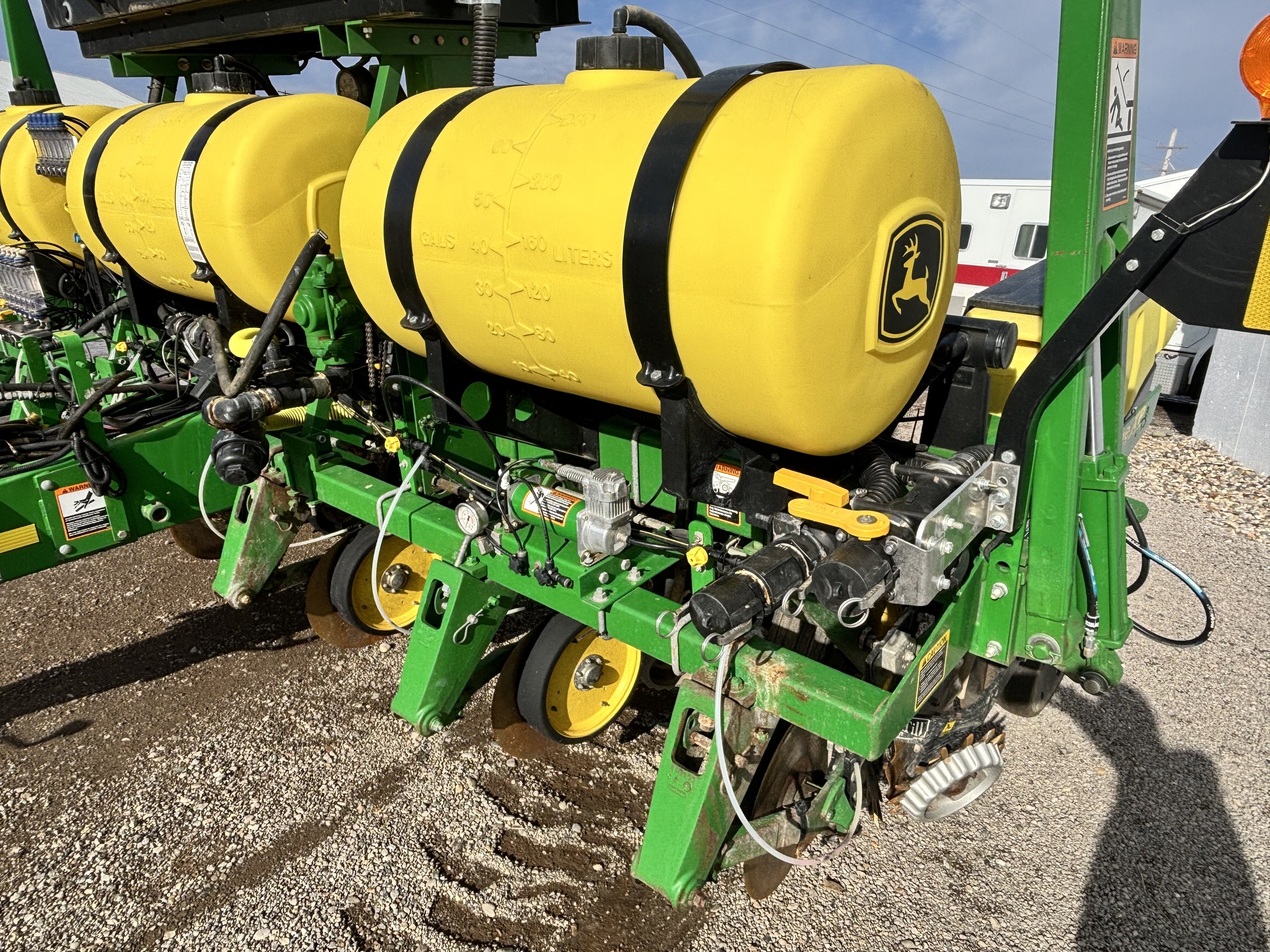 2014 John Deere 1750 Image 11