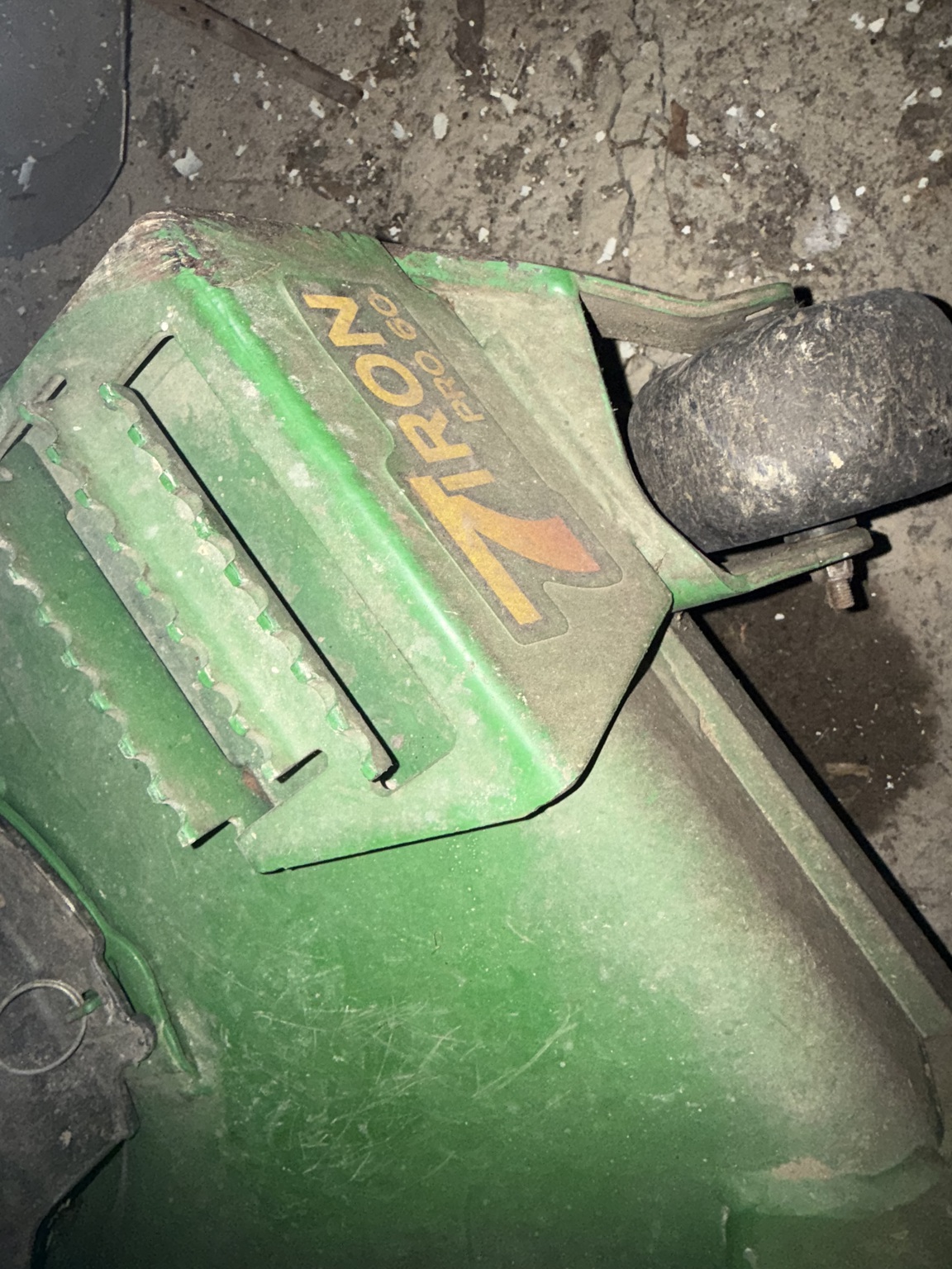 2017 John Deere Z930M Image 7