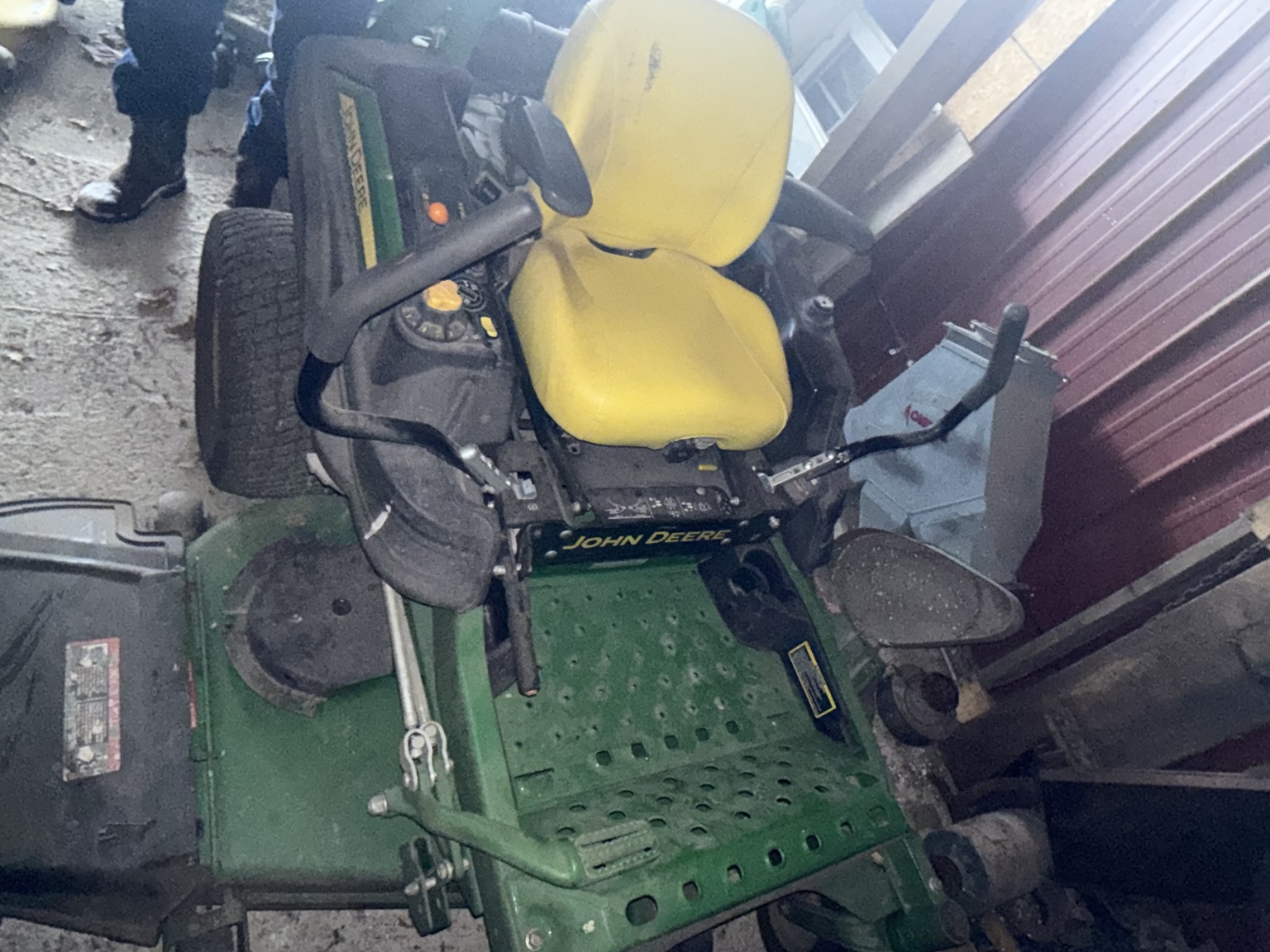2017 John Deere Z930M Image 1