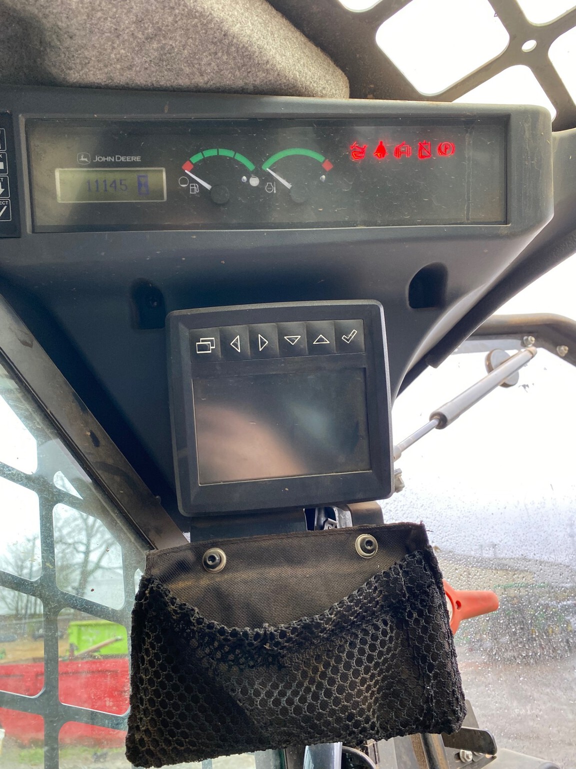 2024 John Deere 331G Image 5