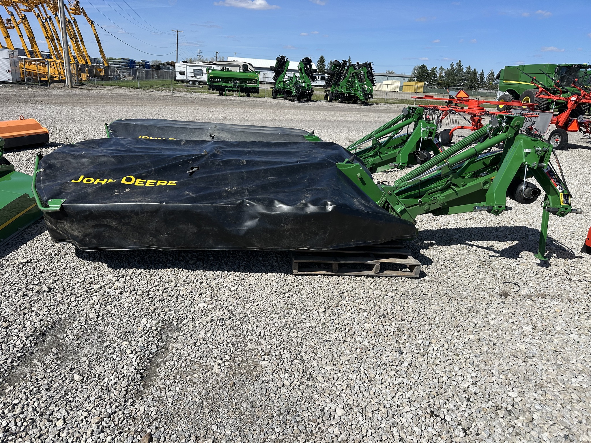 2023 John Deere R280 Image 1