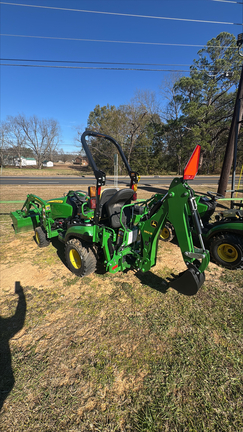 2024 John Deere 1025R Photo 3