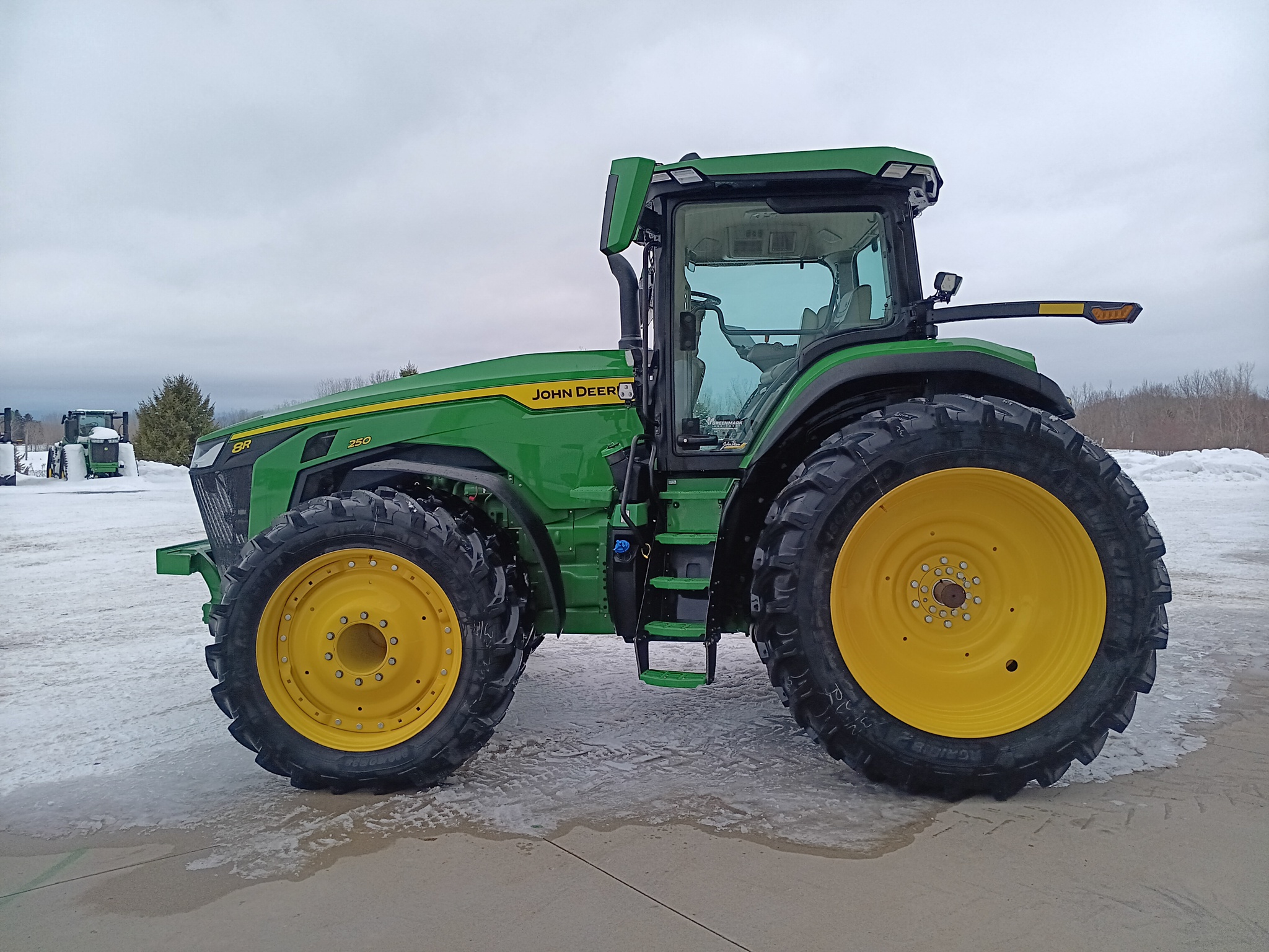 2024 John Deere 8R 250 Image 6