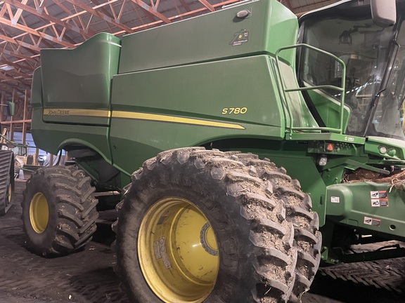  John Deere S780