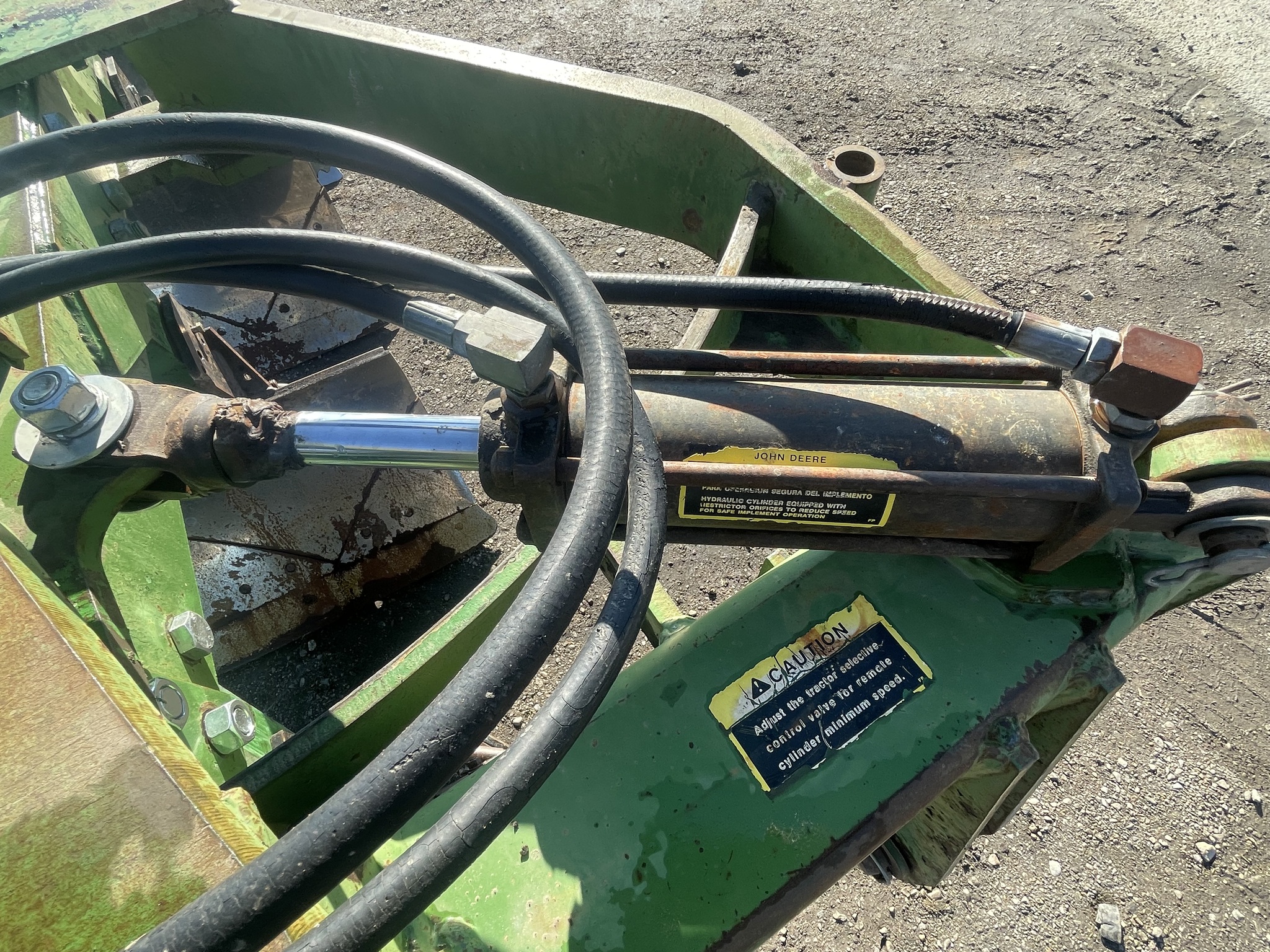 1994 John Deere 3955 Image 23