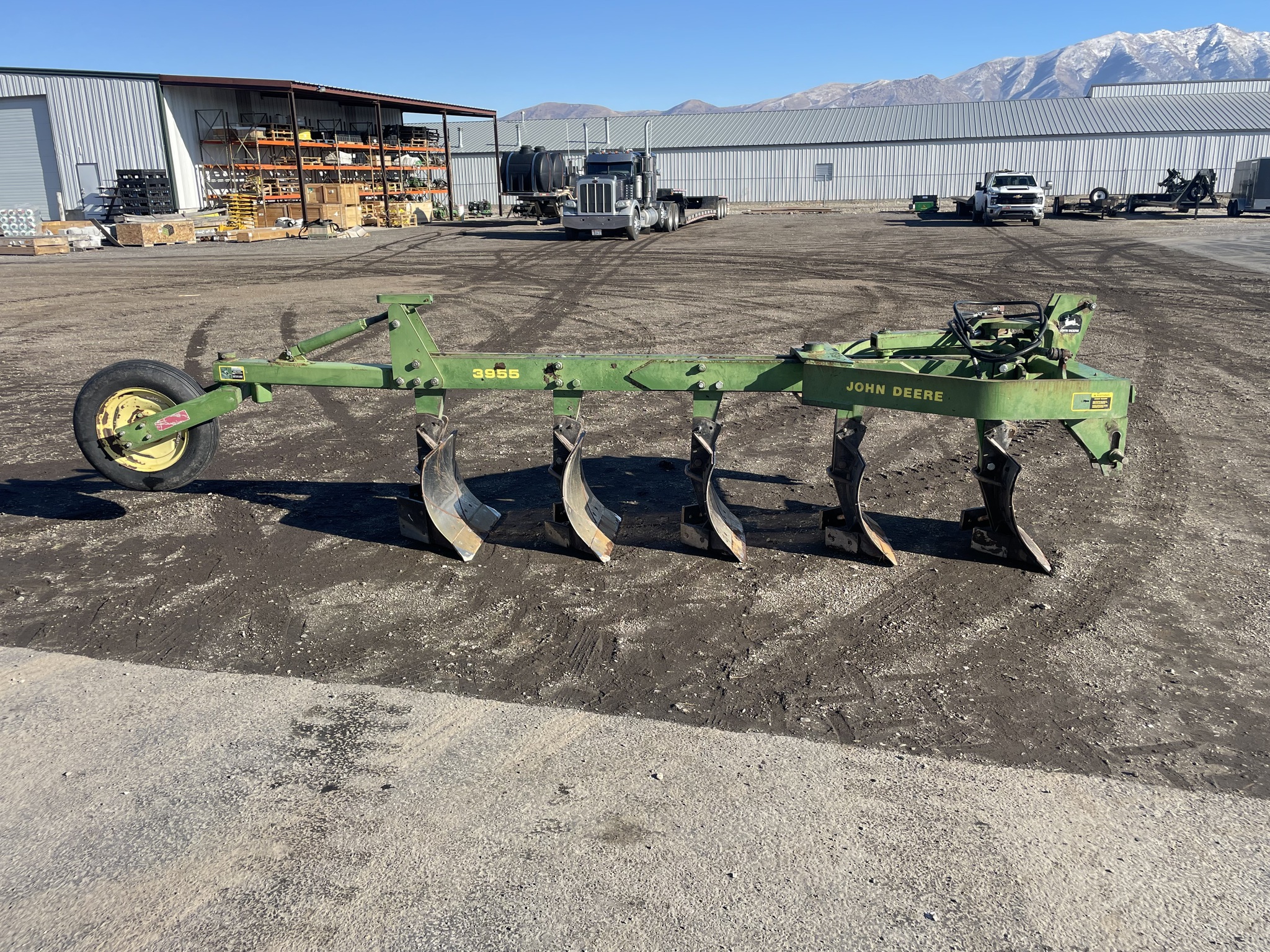 1994 John Deere 3955 Image 4