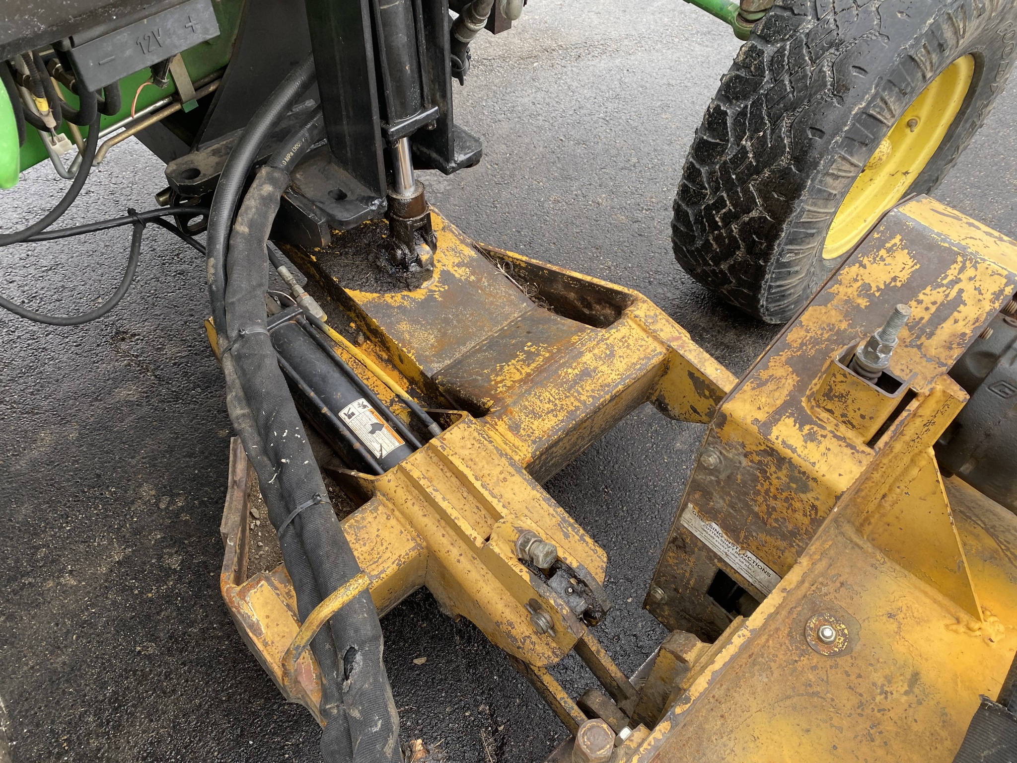 2011 John Deere 6330 Premium Image 18