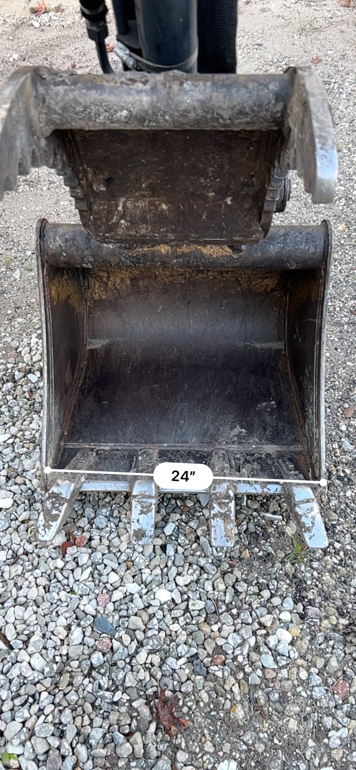 2024 John Deere 35 P Image 8