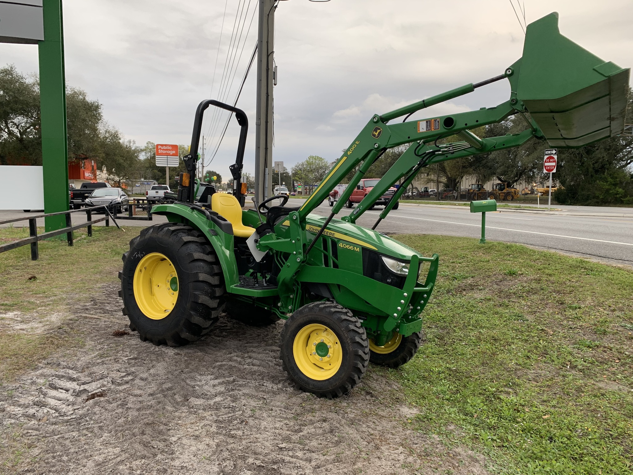 2025 John Deere 4066M Image 1