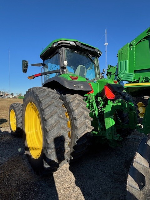 2024 John Deere 8R 340 Image 4