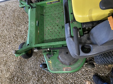 Used 2007 John Deere 757 Zero Turn Mowers at Horizon Ag & Turf in Westlock, AB - Photo2