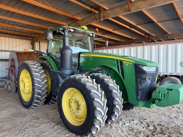 2016 John Deere 8320R