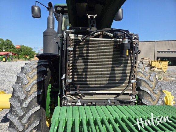 Photo of 2016 John Deere 8320R
