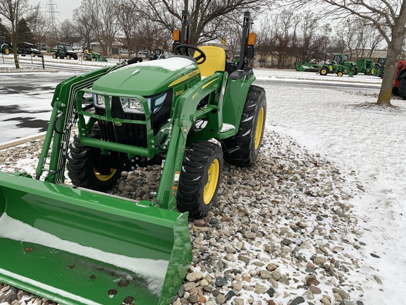 Photo of 2025 John Deere 3038E