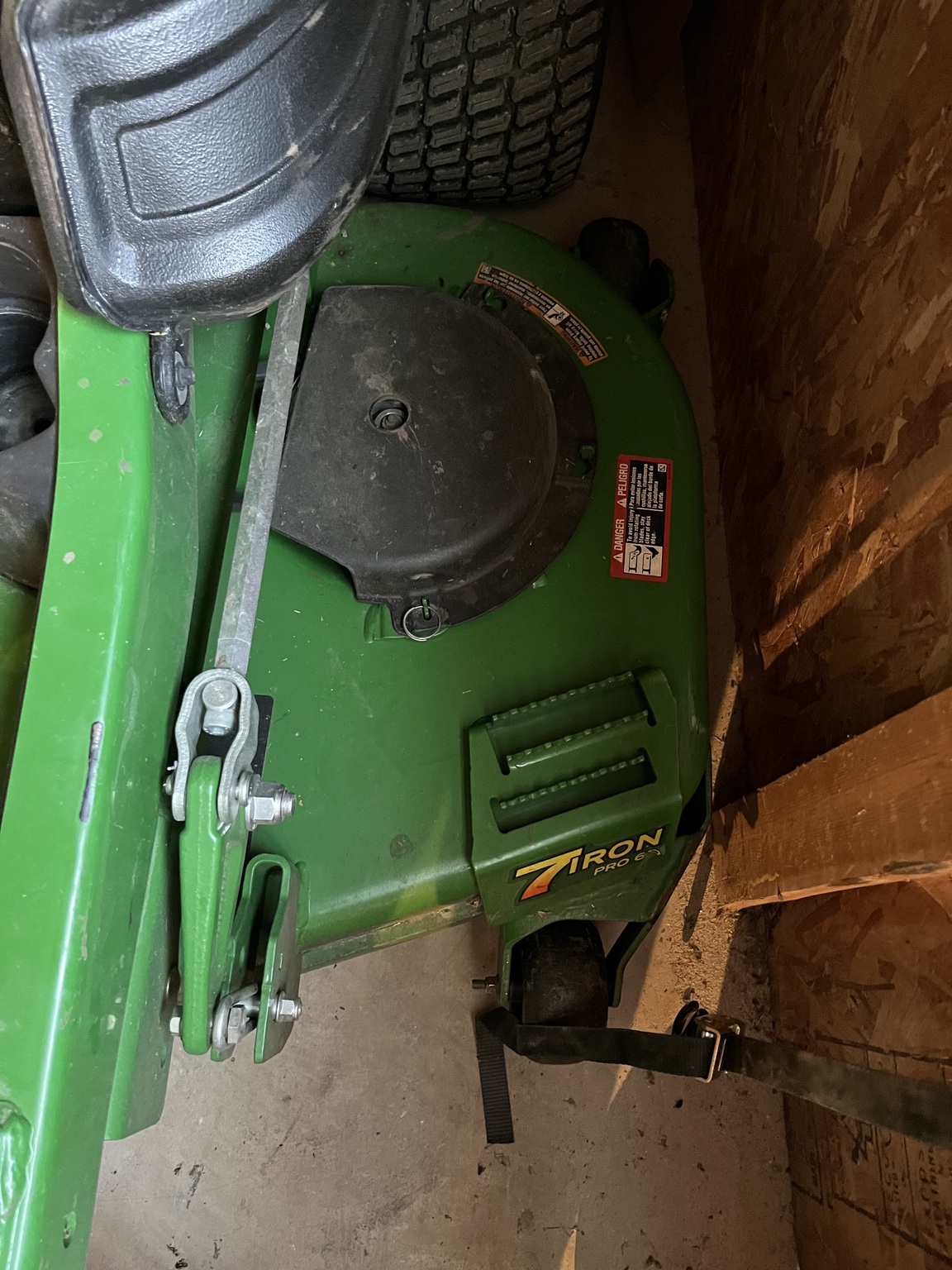 2018 John Deere Z920M Image 7
