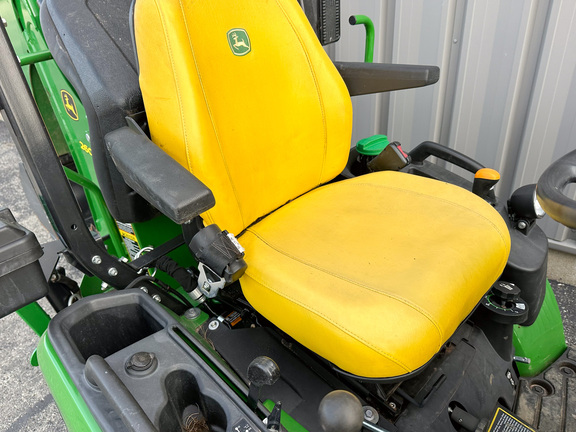 2021 John-Deere 1025R
