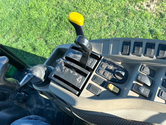 2024 John-Deere 3046R