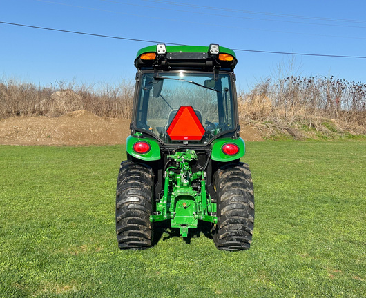 2024 John-Deere 3046R