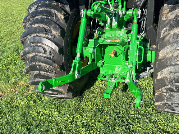 2024 John-Deere 3046R