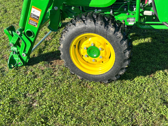 2024 John-Deere 3046R