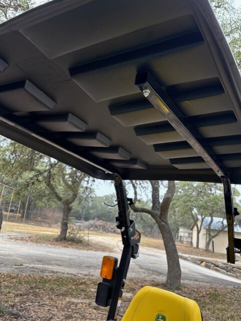 2021 John Deere 1025R Image 7