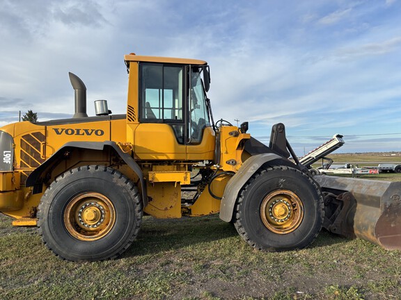 2010 Volvo L90F