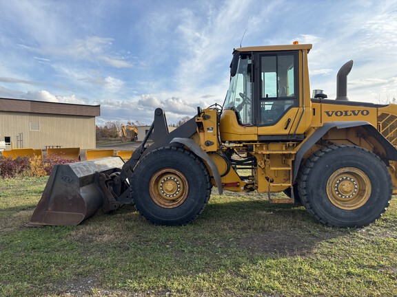 2010 Volvo L90F