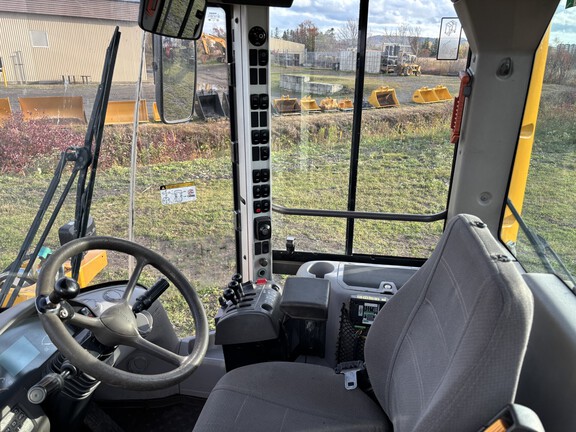 2010 Volvo L90F