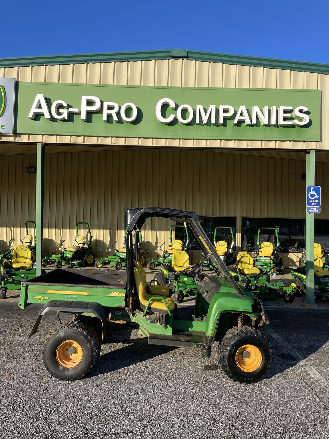 John Deere HPX 4X4 Image 1