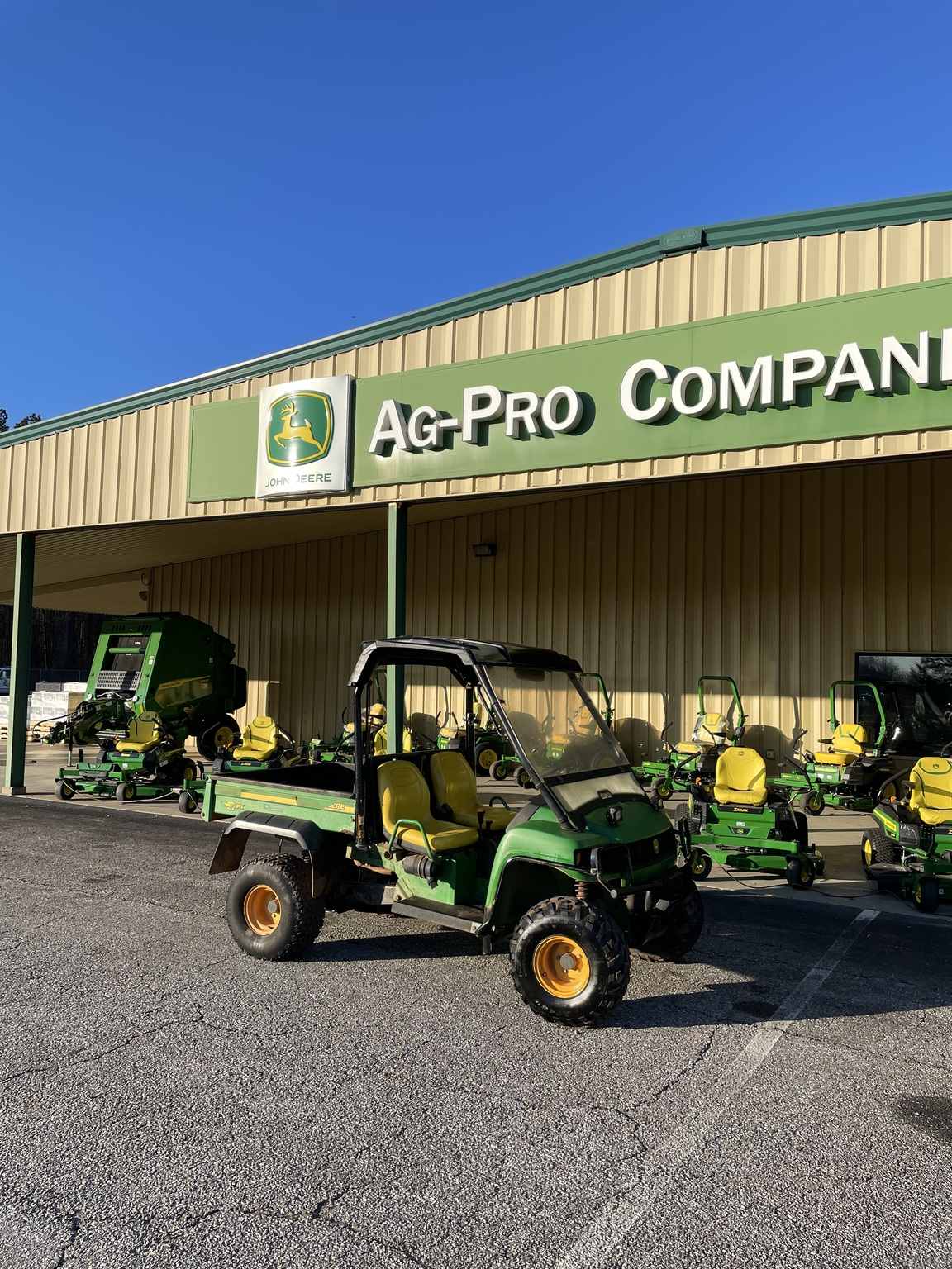 John Deere HPX 4X4 Image 2