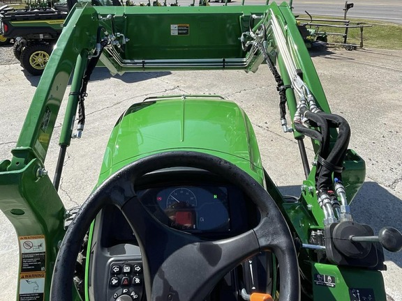 2025 John Deere 3038E-6